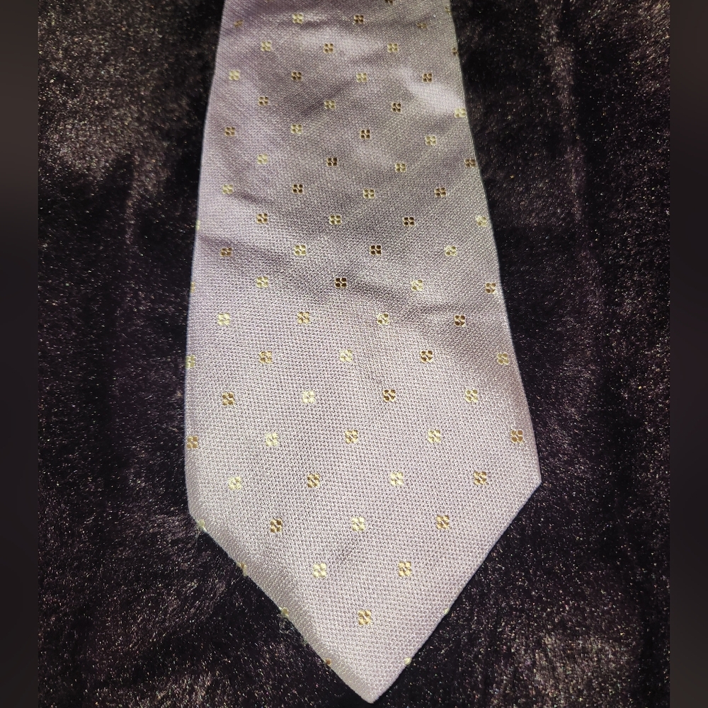 EUC Marino Gabri light purple and gold tie